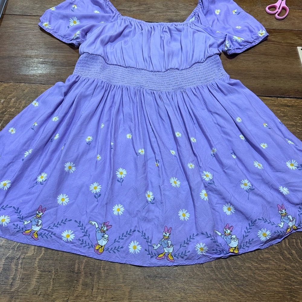 Box lunch sz 2 plus size Disney Daisy Duck Smock Waist dress - Picture 11 of 12